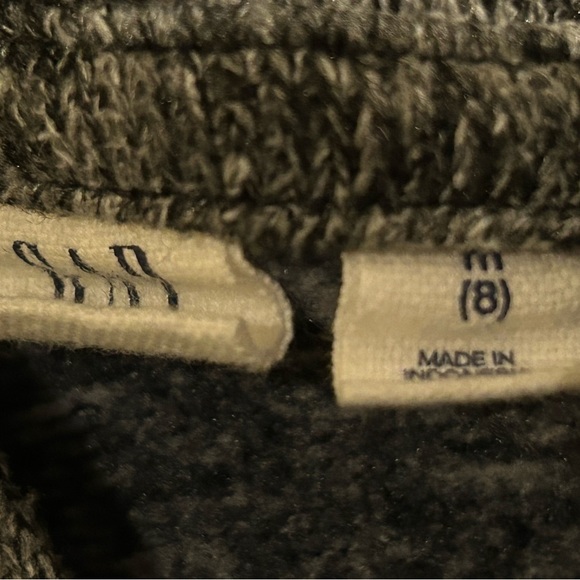 GAP Boys zip up sweater/jacket. - Picture 6 of 13